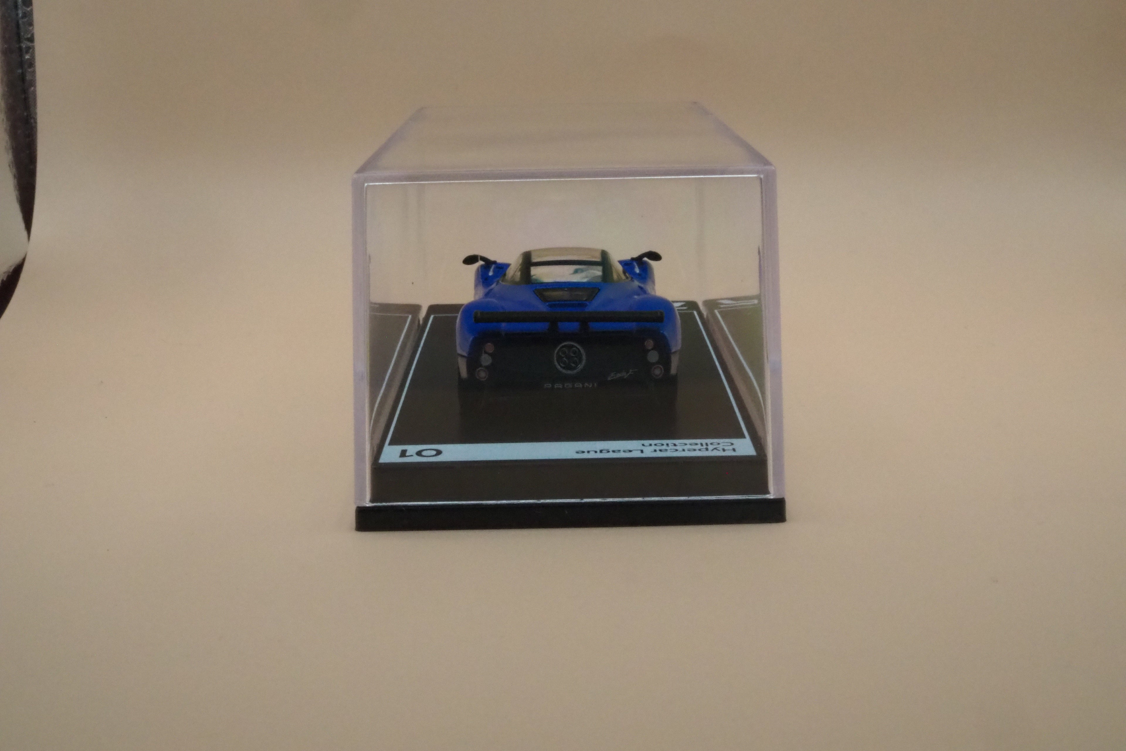 Pagani Zonda F – 1:64 – Argentina Blue
