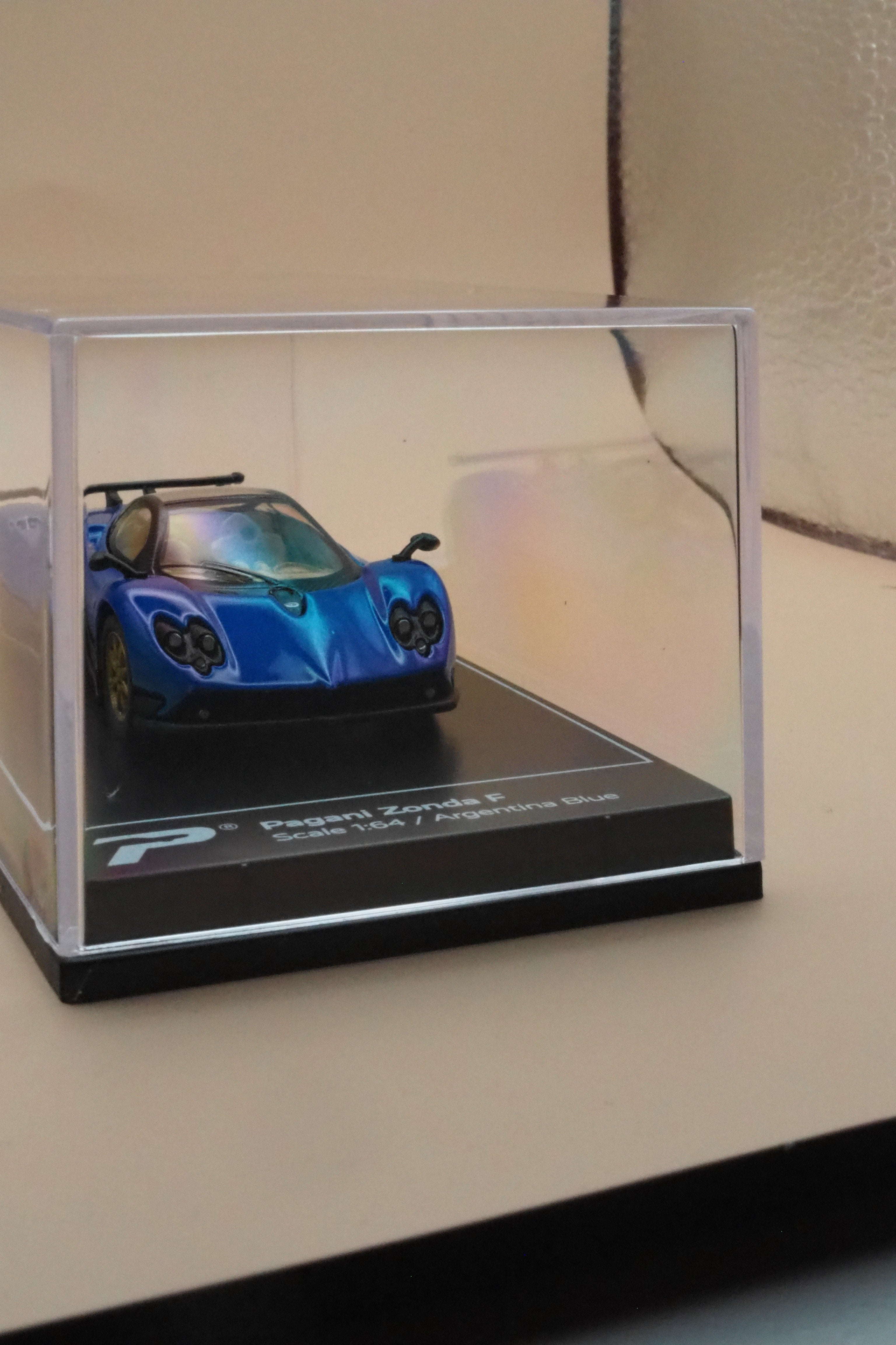 Pagani Zonda F – 1:64 – Argentina Blue