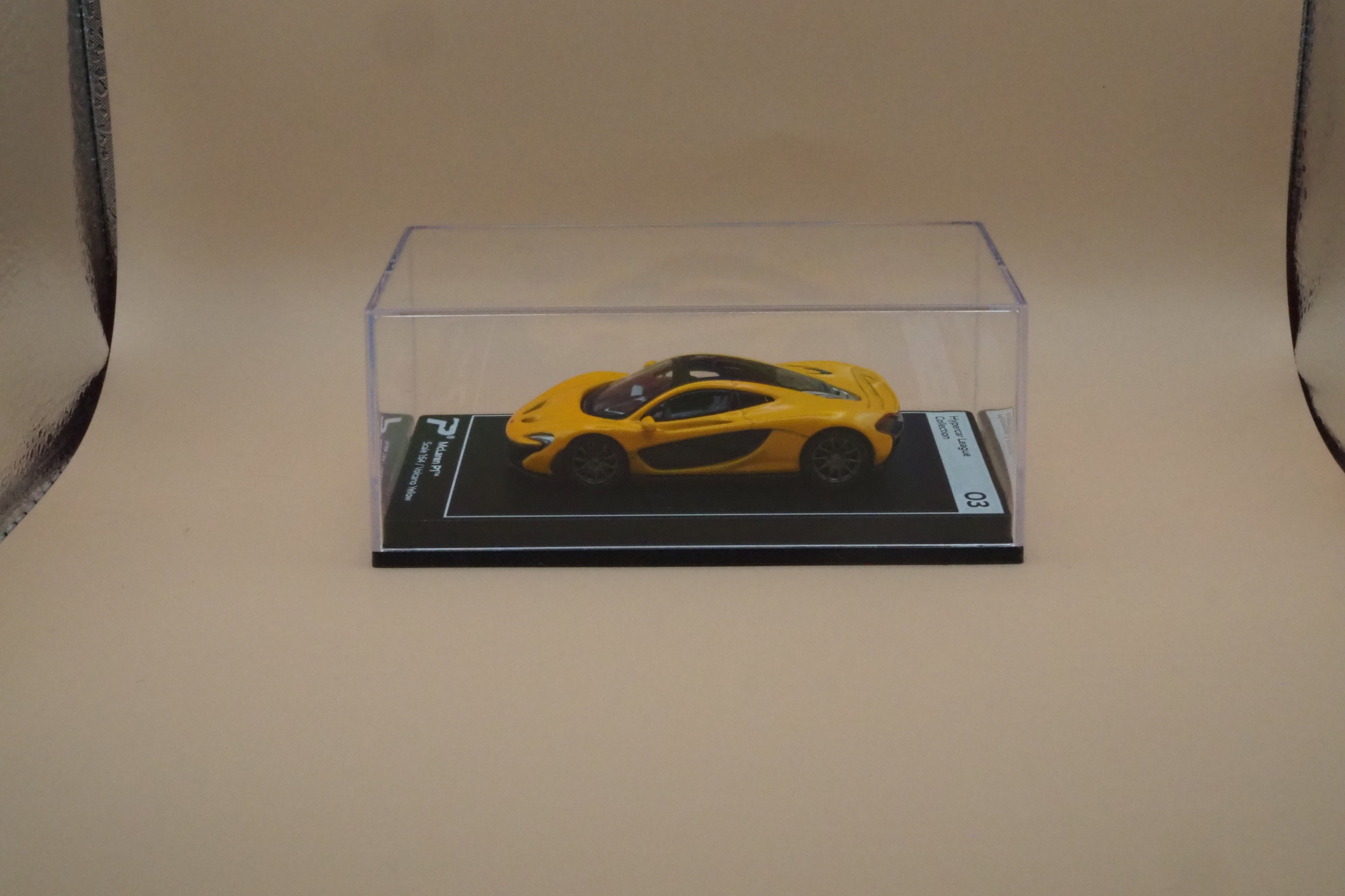 McLaren P1 – 1:64 – Volcano Yellow